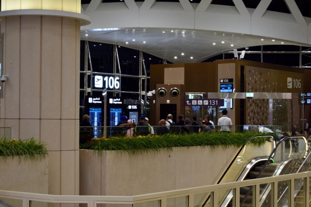 Gebäude, Zimmerpflanze, Empfangshalle, Decke, Pflanze, Im Haus, draußen