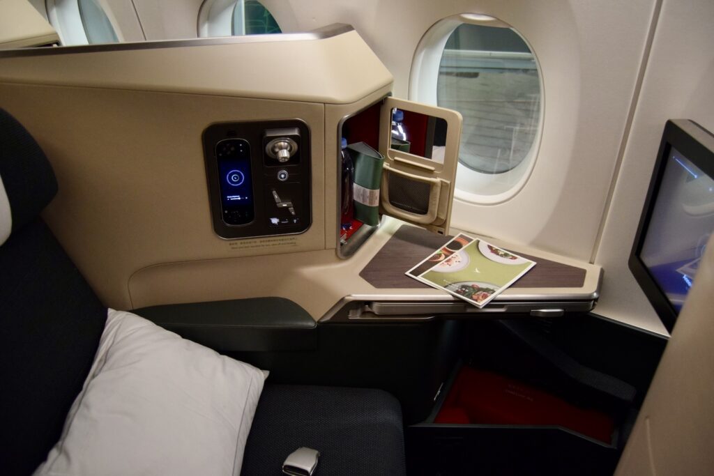 Im Haus, Flugzeugkabine, Wand, Flug