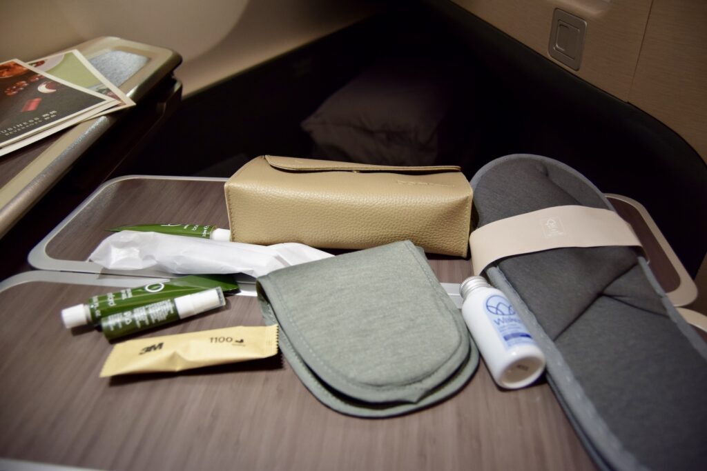 Im Haus, Everyday Carry, Büroausstattung, Box, Behälter, Boden, Objekte, Tasche