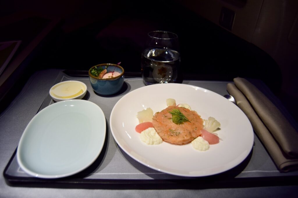 Platte, Essen, Mahlzeit, Tisch, Kulinarik, Kochkunst, Teller, Serviergeschirr, Abendessen, Schüssel, À-la-carte-Gerichte, Serviertablett, Garnitur, Brunch, Geschirr, Im Haus, Tablett, Porzellan, Cicchetti, Mittagessen, Mahl, Küchenutensilien, Küchenutensil, Restaurant