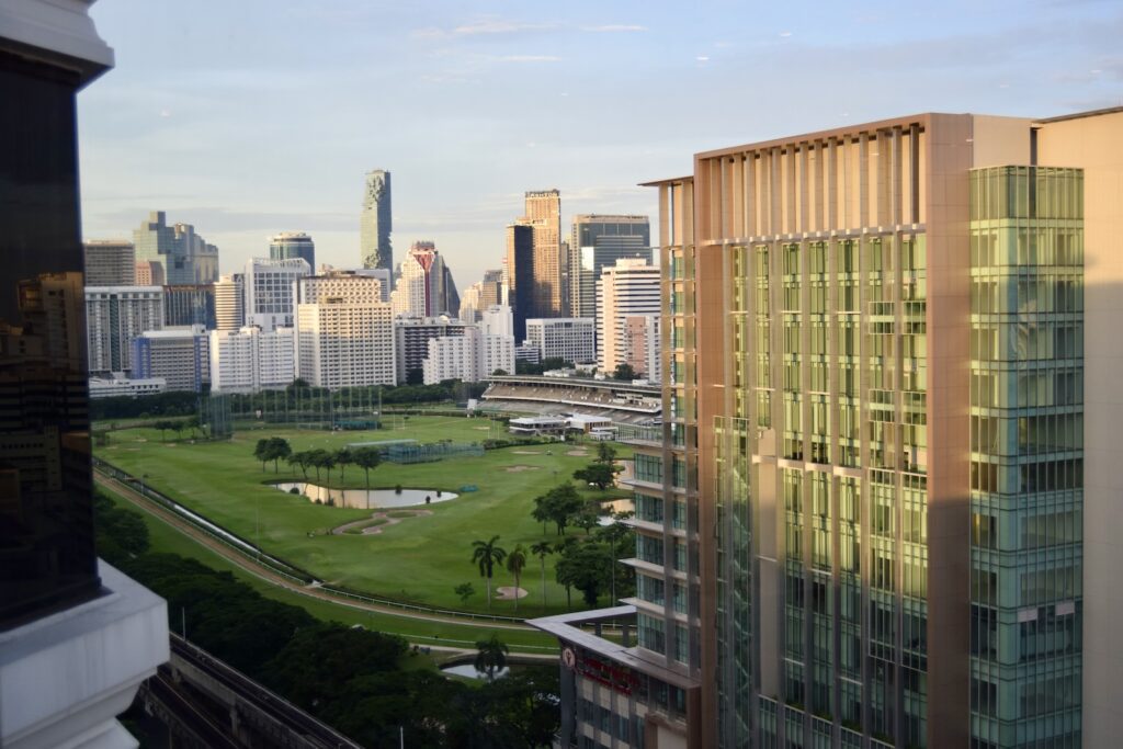 draußen, Wolke, Hochhaus, Himmel, Metropolregion, Gebäude, Stadtgebiet, Metropole, Gewerbegebäude, Stadtlandschaft, Skyline, Stadtzentrum, Gras, Wohnungseigentum, Mischnutzung, Städtebau, Wohnung, Wolkenkratzer, Stadt, Architektur, Turm