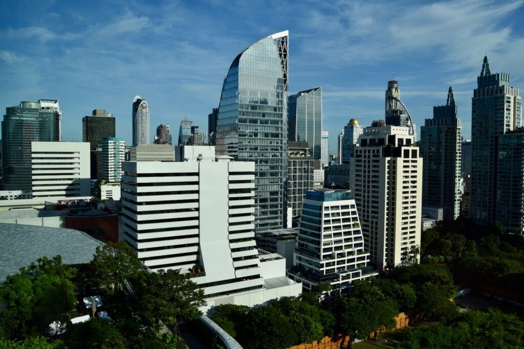 draußen, Hochhaus, Skyline, Wolke, Himmel, Stadtlandschaft, Metropolregion, Metropole, Stadtgebiet, Gebäude, Baum, Wolkenkratzer, Turm, Stadtzentrum, Gewerbegebäude, Wohnungseigentum, Pflanze, Stadt