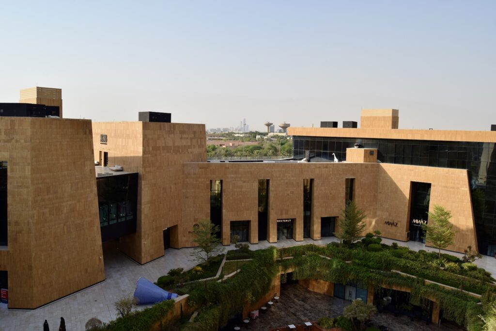 Himmel, draußen, Gebäude, Pflanze, Architektur, Gelände, Backstein