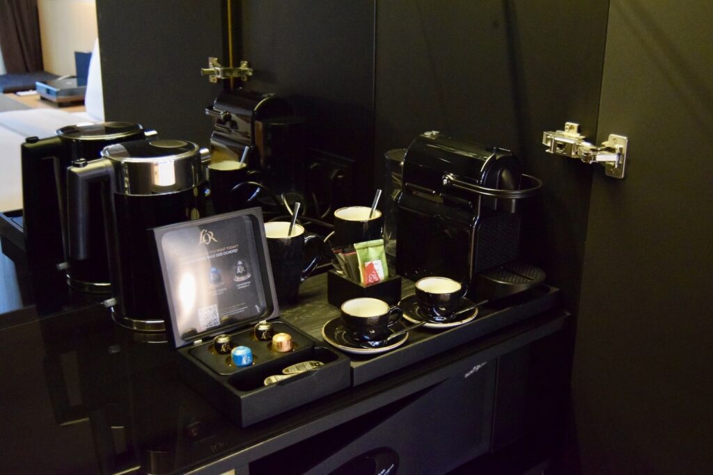 Im Haus, Wand, Haushaltsgerät, Flasche, Küchengerät, Elektronik