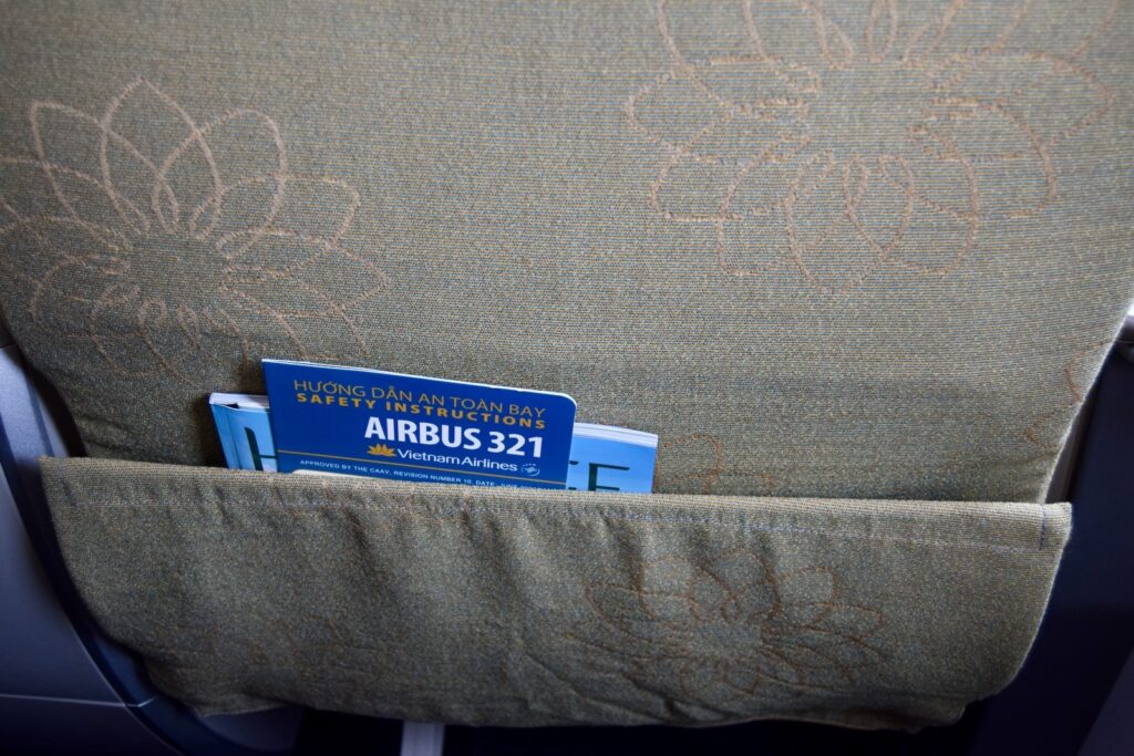 Text, Sofa, Blau, Auto