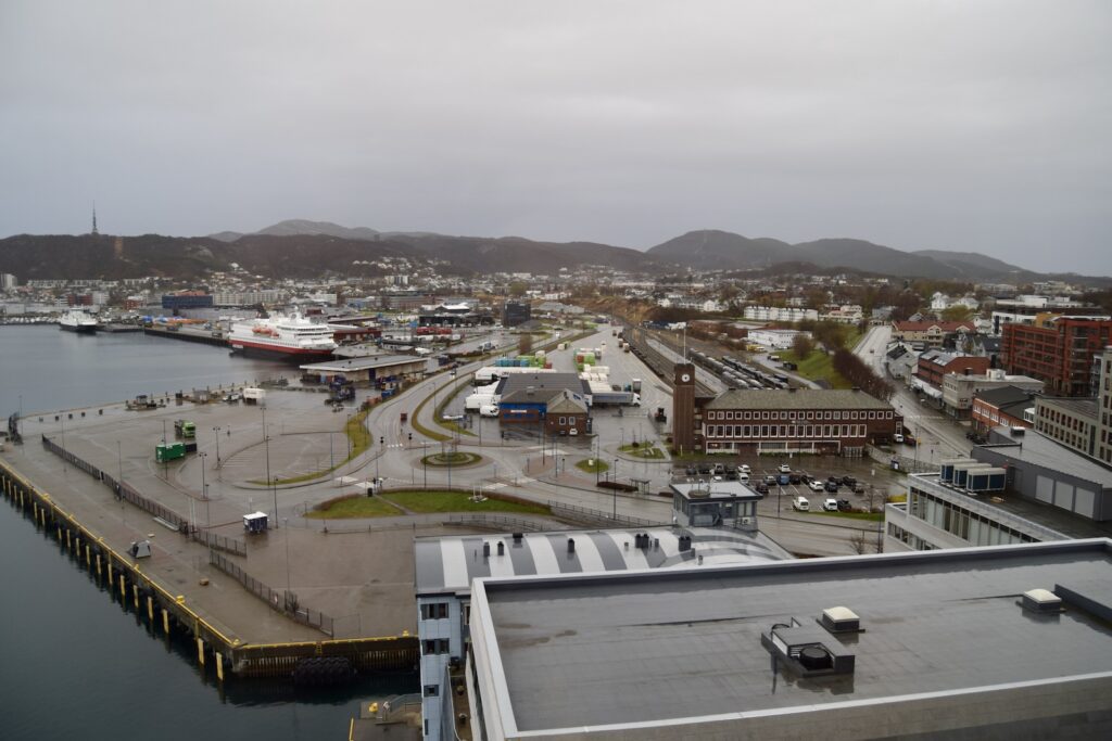 draußen, Himmel, Wolke, Luftfotografie, Boot, Gebäude, Wasser, Schiff, Dock, Berg, Stadt, Reise