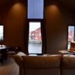 Im Haus, Inneneinrichtung, Wand, Kaffeetisch, Couch, Fenster, Lampenschirm, Hotel, Studiocouch, Bude, Lampe, Bettsofa, Boden, Zimmer, Esstisch, Armlehne, Decke, Kleines Sofa, Tisch, Wohnzimmer, Stuhl, Mobiliar