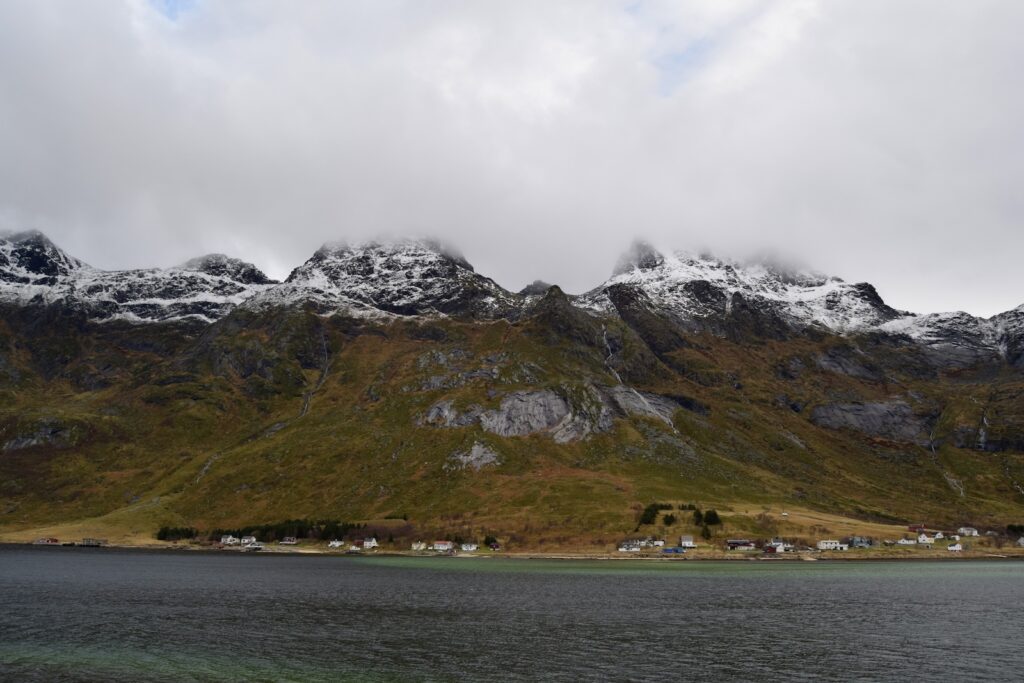draußen, Natur, Wolke, Landschaft, Himmel, Wasser, Gebirgszug, Hochland, Berg, Schnee, Tundra, Bergrücken, Gletschersee, Gebirgsmassiv, Gras, See, Reise