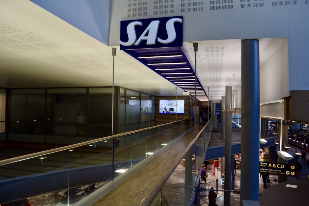 Gebäude, Zug, Verkehrsknotenpunkt, Bahnhof, Decke, Wartebereich, Im Haus, Bahn