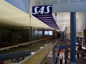 Gebäude, Zug, Verkehrsknotenpunkt, Bahnhof, Decke, Wartebereich, Im Haus, Bahn