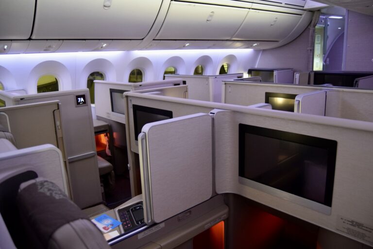 Im Haus, Flugzeugkabine, Flugzeug, Monitor, Computer, Platane Flugzeug Hobel, Decke, Flug, Luftfahrt, airbus