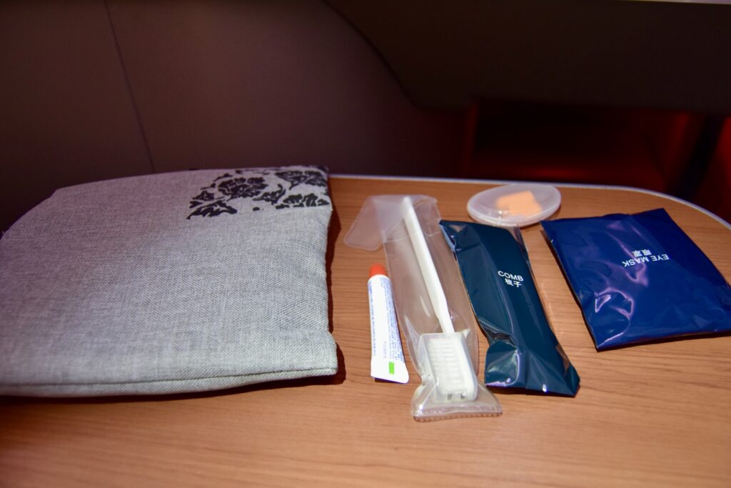 Im Haus, Büroausstattung, Text, Buch, Stift, Tisch, Schreibwaren, Boden, hölzern